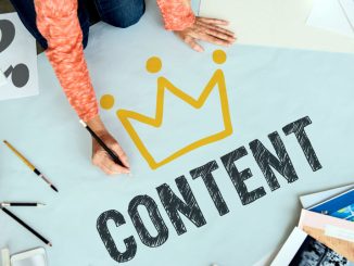 ODE blog, Chi non pubblica sui social alzi la mano! 1